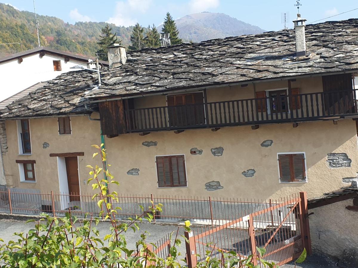 Antica Casa Occitana Bed and Breakfast Sampeyre Εξωτερικό φωτογραφία